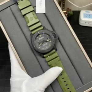 Panerai SUBMERSIBLE series automatic mechanical diving watch PAM961 CARBOTECH carbon fiber case