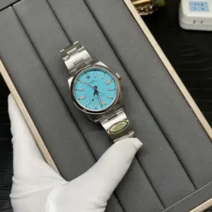 Oyster Perpetual 124300 3230 Movement
