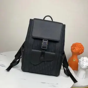 Saddle-style backpack with practical elegance