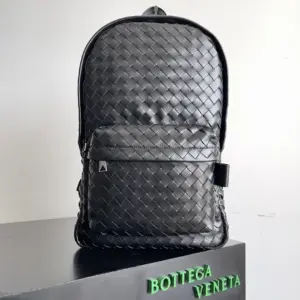 BV编织双肩背包710732 size large