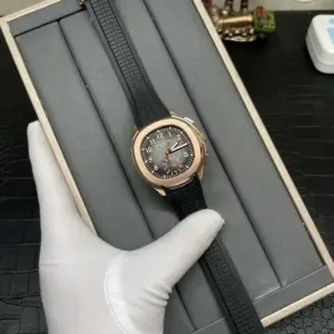 PATEK PHILIPPE Aquanaut Series 5968A-001