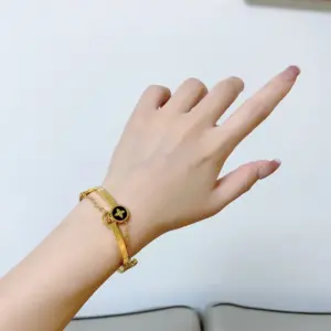 Louis Vuitton four leaf clover black bracelet