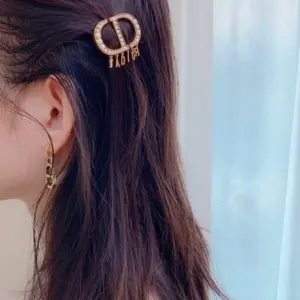 Dior Dedicated CD Earring in Soft Tone Pearl