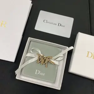 Dior Dedicated CD Earring in Soft Tone Pearl