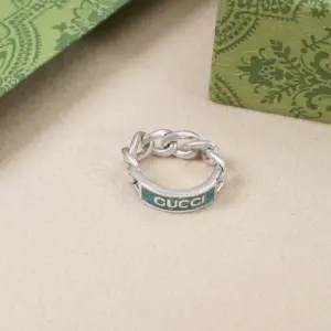 Gucci interlocking double G chain enamel ring