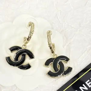 Chanel enamel black gold double c earring