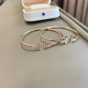 Double T Bracelet White & Diamond