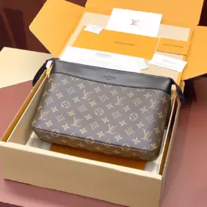 Louis Vuitton Pochette Voyage Souple old flower handbag