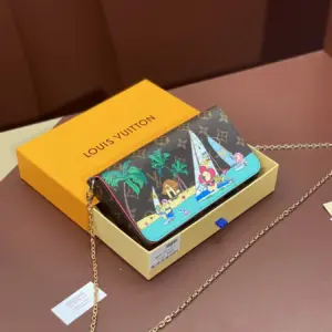 M82627 Felicie Christmas Handbag Set