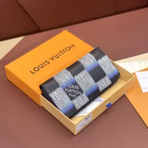 Zippy Zipper Wallet