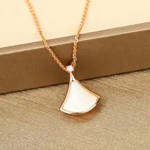 Diva’s Dream necklace