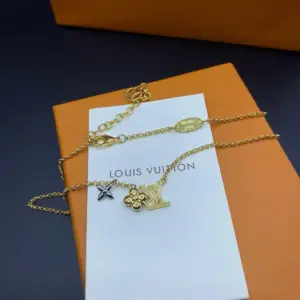 LV Gram necklace with monogram