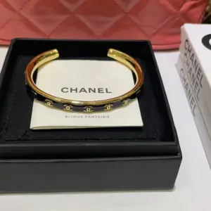 24P New Gold Color Double C Bracelet