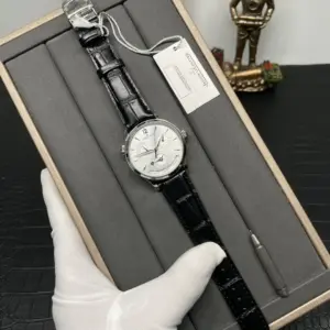 Jaeger-LeCoultre geographic master Q1428421 watch