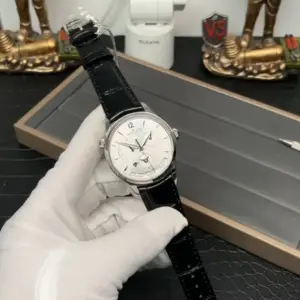 Jaeger-LeCoultre geographic master Q1428421 watch