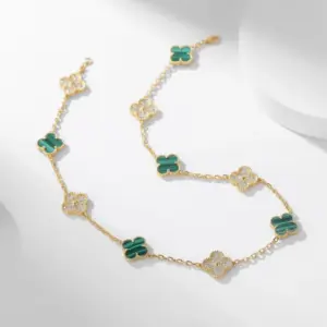 Alhumbra ten flower necklace