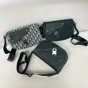 Men’s saddle messenger bag