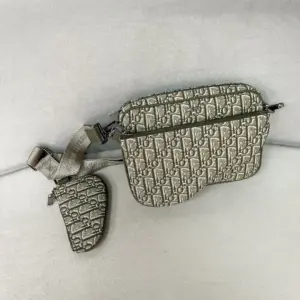 Men’s triple saddle bag