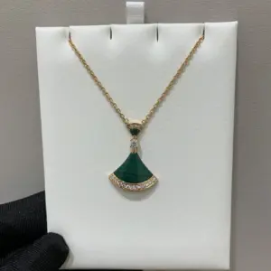 Bv small dress necklace