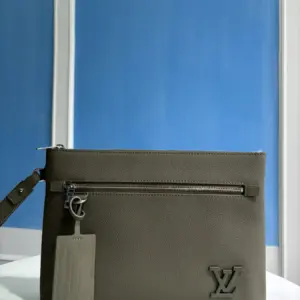 Louis Vuitton Takeoff hand bag