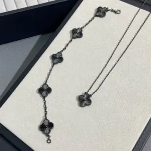New rhodium five flower bracelet and necklace
