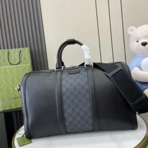 Medium GG travel bag black GG Supreme