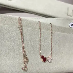 Qeelin new double gourd necklace equivalent to liu shishi style