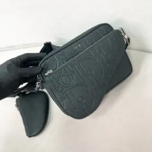Men’s triple saddle bag